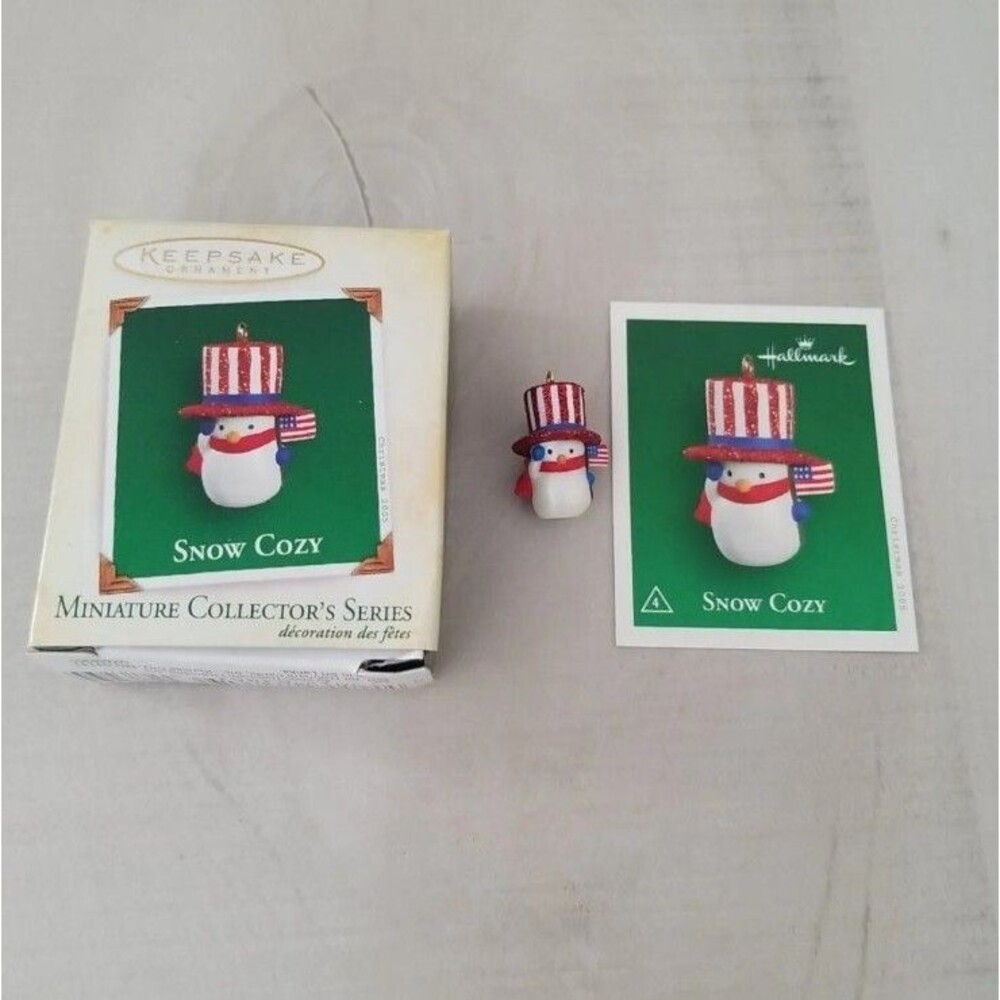 Hallmark - Snow Cozy - 4th in Series - Miniature - Keepsake Ornament